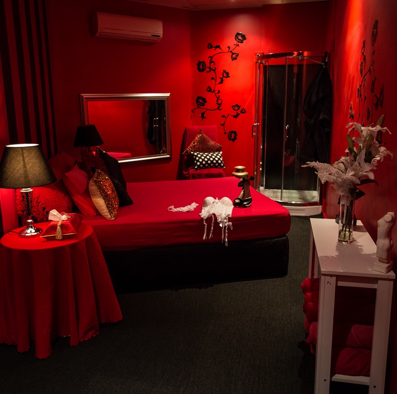 Jingle Bells Red Room